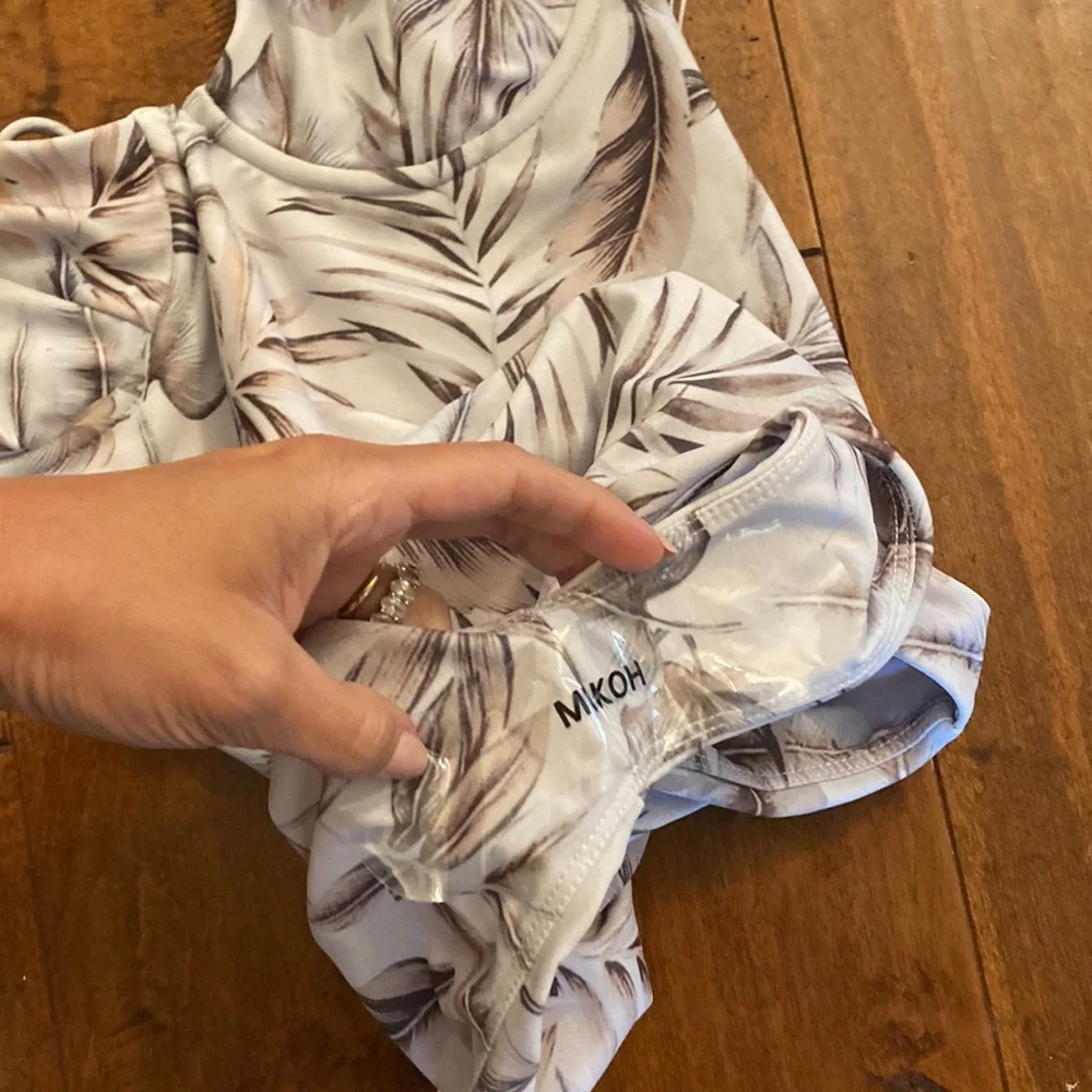 Mikoh Lisbon One Piece Swimsuit Sz Small - Picture 9 of 12